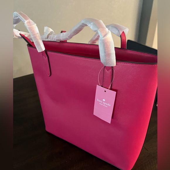 Kate Spade Purse - Picture 2 of 3